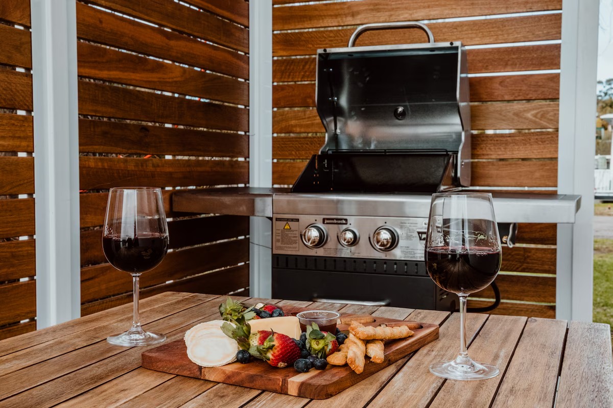 The Floathouse - Image 3